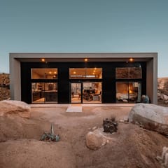 Heaven's Door • Pioneertown Modern, Spa, Boulders!