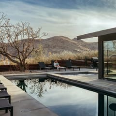 Onyx House • Gorgeous Views, Saltwater Pool, Spa