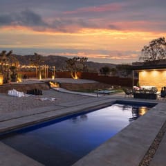JT LUXE Compound - Pool, Spa, Lit Pickle, Sauna, Dome