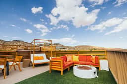 Mandarin Escape • Retro Dream, Rooftop Deck, Spa - Image 2