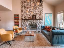 The Lodge • Walk into Joshua Tree Park, Huge Spa - Image 2