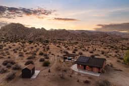 The Pioneertown House By The Cohost Company - Image 3
