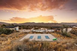 Hotel California • Pool, Spa, Sauna, Yoga, Views - Image 3
