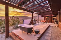 Starfire Lodge • Design Lodge, Epic Views, Hot Tub - Image 5