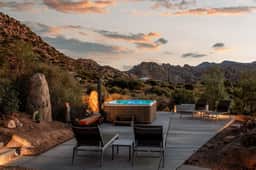 Heaven's View • Pioneertown Luxury, Spa, Views! - Image 3