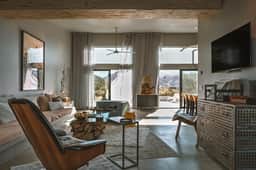 Heaven's View • Pioneertown Luxury, Spa, Views! - Image 5
