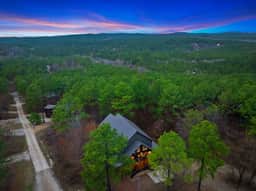 Magnolia Peak • Hot Tub, Firepit, Air Hockey - Image 4