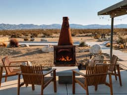 Lakeview Lodge • Remote Escape, 5-Acres, Pool, Spa - Image 3