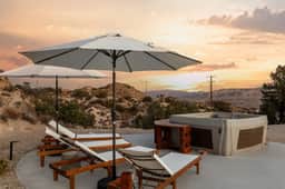 Bedrock Bungalow • Star Dome, Pool, Hot Tub, Views - Image 4