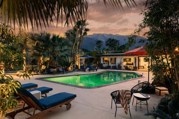 Monkey Manor - Pool, Sauna, Mtn Views, Lush Garden - Image 1