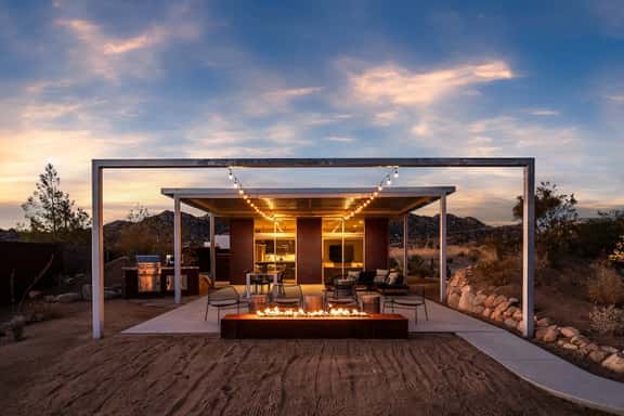Steel & Solace • Ft in Dwell, Walk to Pappy's, Spa - Image 1