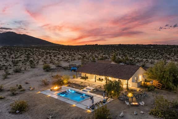Sunflower - 40 Acres, Pool, Pickleball, Game Room! - Image 1