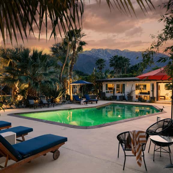 Monkey Manor - Pool, Sauna, Mtn Views, Lush Garden - Image 1