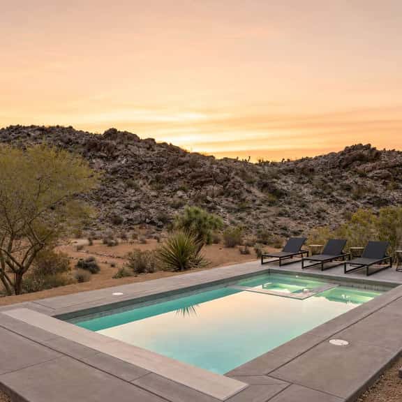 Roadrunner Ridge - Pool & Spa, 5 Acres w Boulders - Image 1