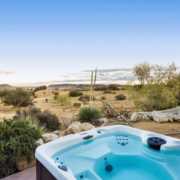 Jackalope Junction - 11,5 Acres, Hot Tub, Views - Image 1