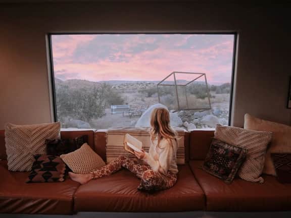 The Rockstar • 17-Acre Pioneertown Escape, Hot Tub - Image 3