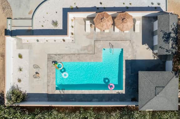 Moonstone Bungalow • Pool, Spa, Pickleball, Sauna - Image 3