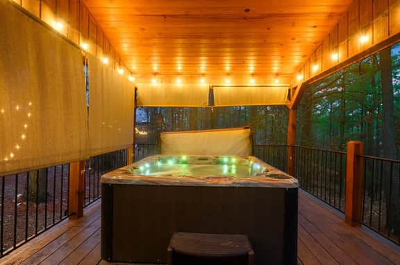 Smokin Buck • Hot Tub, Outdoor Fireplace & TV - Image 2