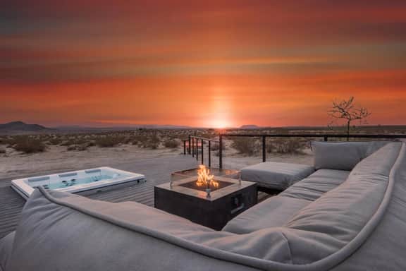 JT Improper • Saltwater Pool, 10-Acres, Spa, Views - Image 3
