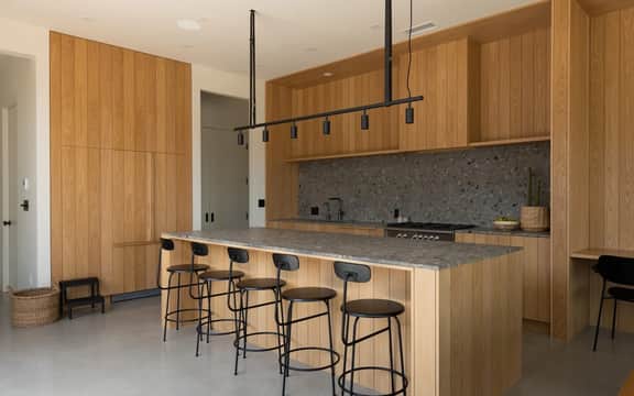 Timber House - Joshua Tree Views, Pool & Spa - Image 2