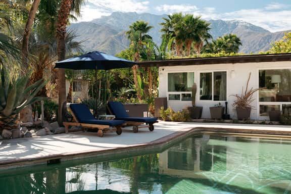 Monkey Manor - Pool, Sauna, Mtn Views, Lush Garden - Image 2