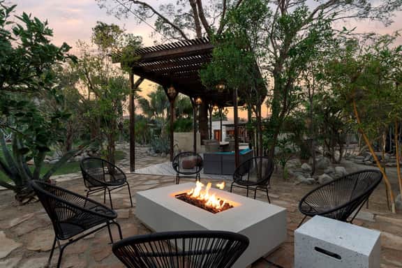 Monkey Manor - Pool, Sauna, Mtn Views, Lush Garden - Image 5