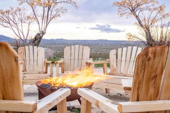 The Moondance • 2.5 Acres, Sweeping Views, Hot Tub - Image 3
