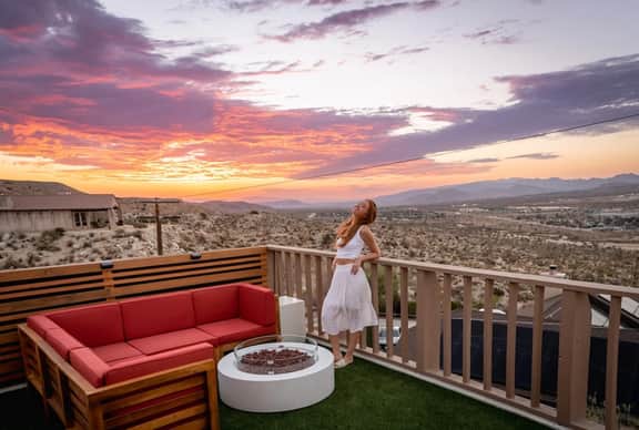 Mandarin Escape • Retro Dream, Rooftop Deck, Spa - Image 3