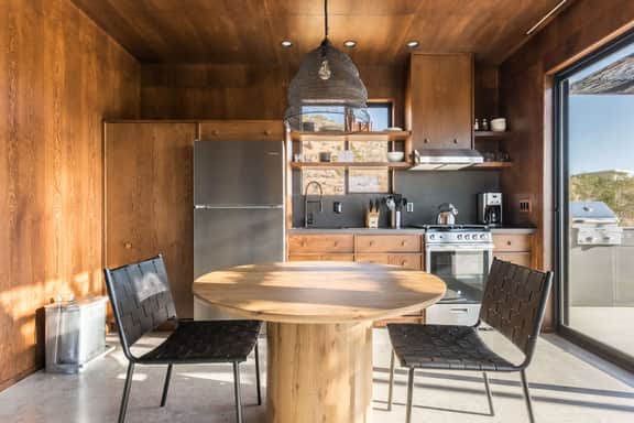 PauseHouse PM • Romantic Luxe Cabin with Hot Tub on 5-Acres - Image 5