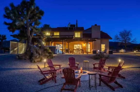 The Lodge • Walk into Joshua Tree Park, Huge Spa - Image 3