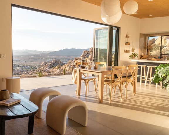 Fox Inn • Epic Views, Hot Tub, Cowboy Tub, Grill - Image 4