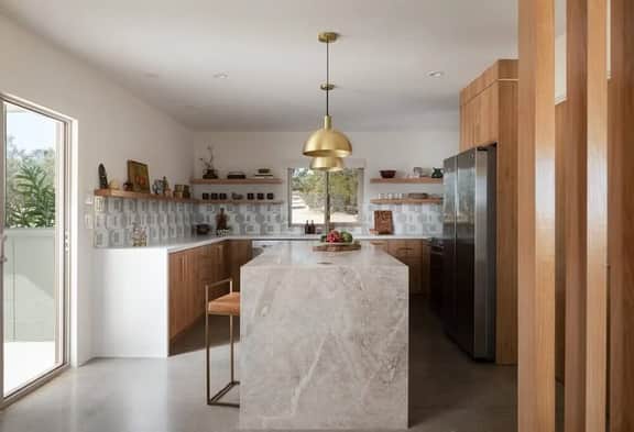 Looking Glass • Luxury Villa with Pool & Spa - Image 3